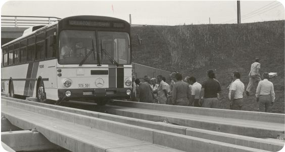 bus1