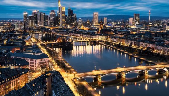 Image of the Frankfurt skyline at night