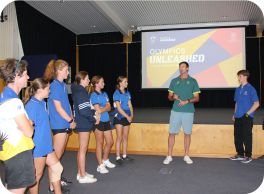 Image of Chris with students