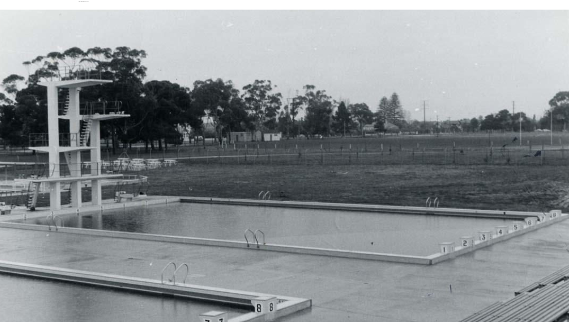 Image of the Adelaide Aquatic Centre in the 1970s